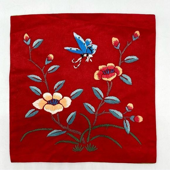 Vintage Dun Huang Chinese Silk Hand Embroidered Tapestries Doilies Set of Five - Picture 5 of 12